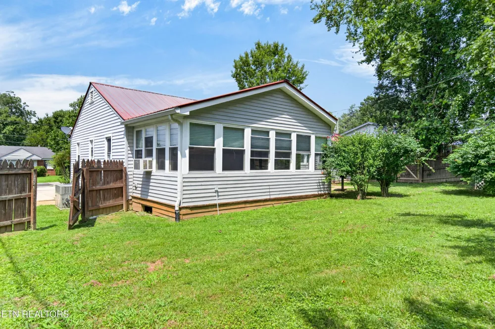 333 E 16th St Cookeville, TN 38501