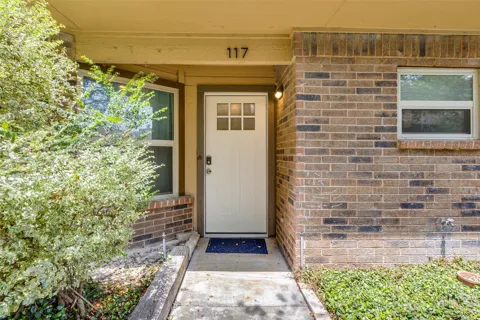 5608 Cougar Drive #117