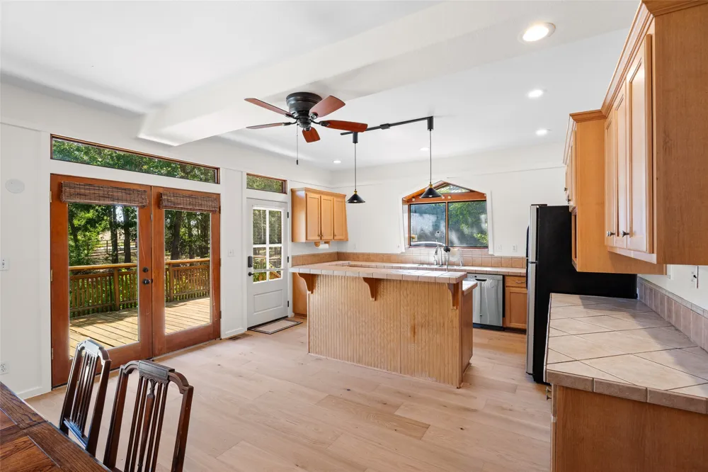 281 Earl Callahan Road Cedar Creek, TX 78612