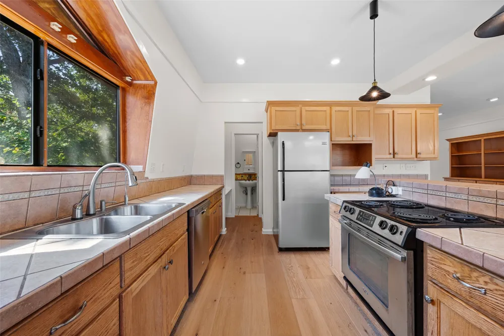 281 Earl Callahan Road Cedar Creek, TX 78612