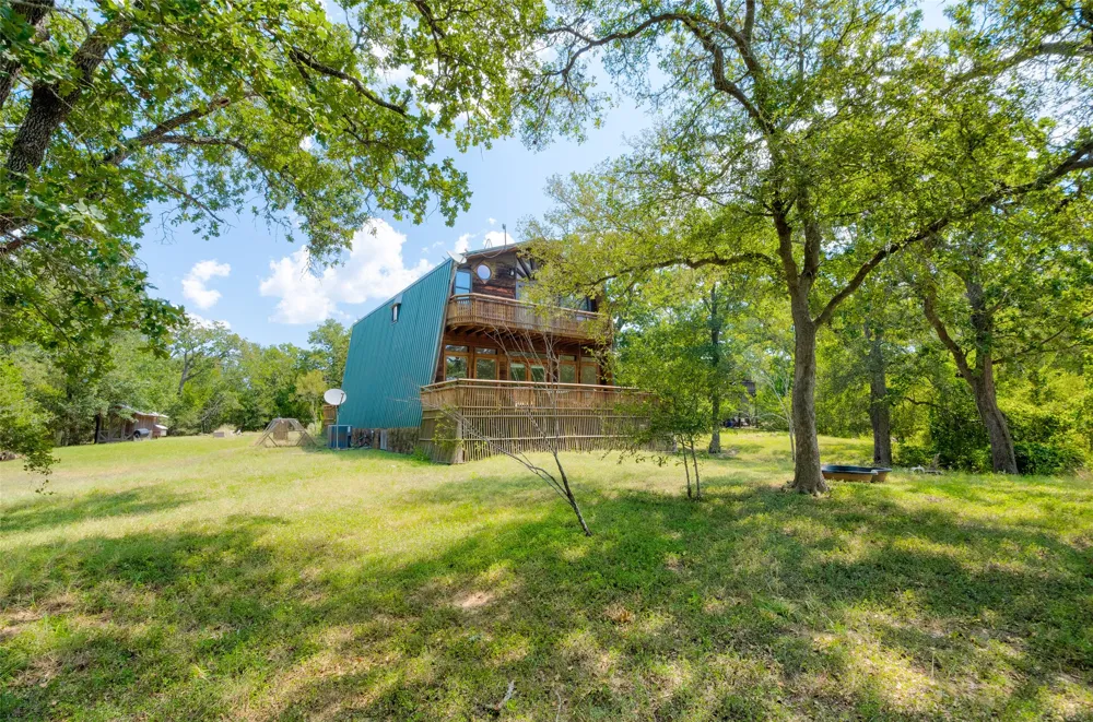 281 Earl Callahan Road Cedar Creek, TX 78612