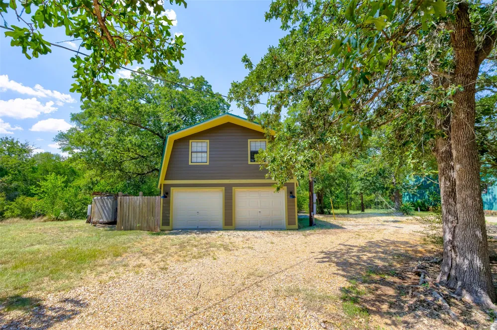 281 Earl Callahan Road Cedar Creek, TX 78612