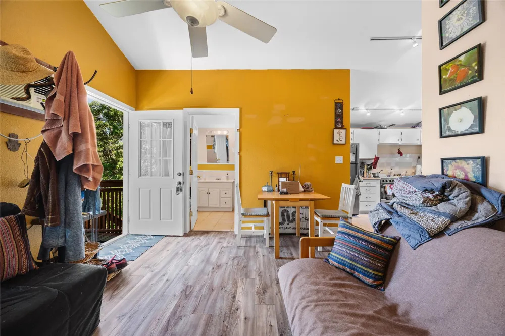 281 Earl Callahan Road Cedar Creek, TX 78612