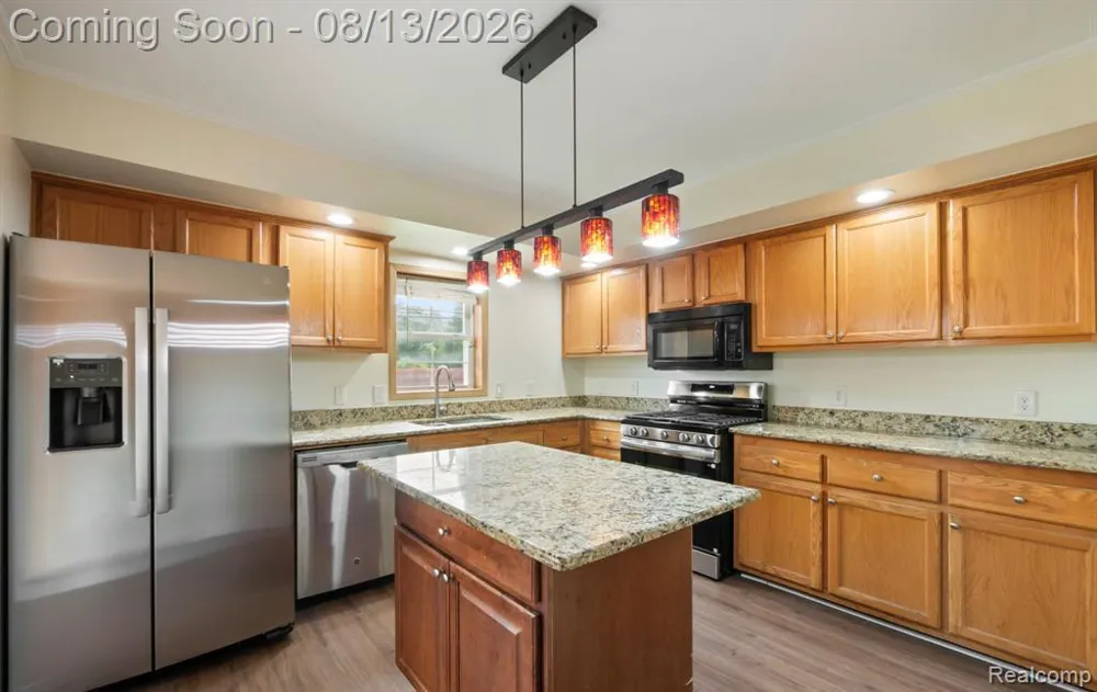 2018 John R Road Troy City, MI 48083
