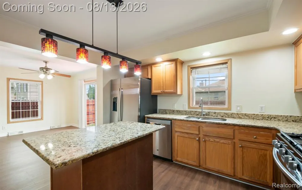 2018 John R Road Troy City, MI 48083