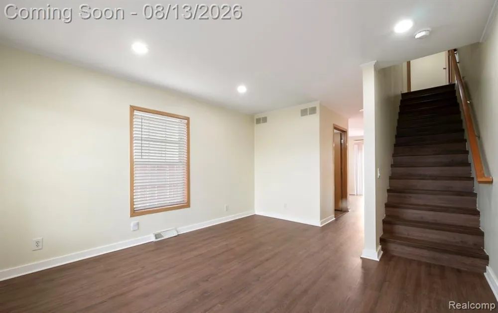 2018 John R Road Troy City, MI 48083