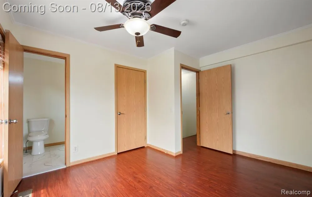 2018 John R Road Troy City, MI 48083