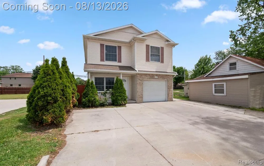 2018 John R Road Troy City, MI 48083