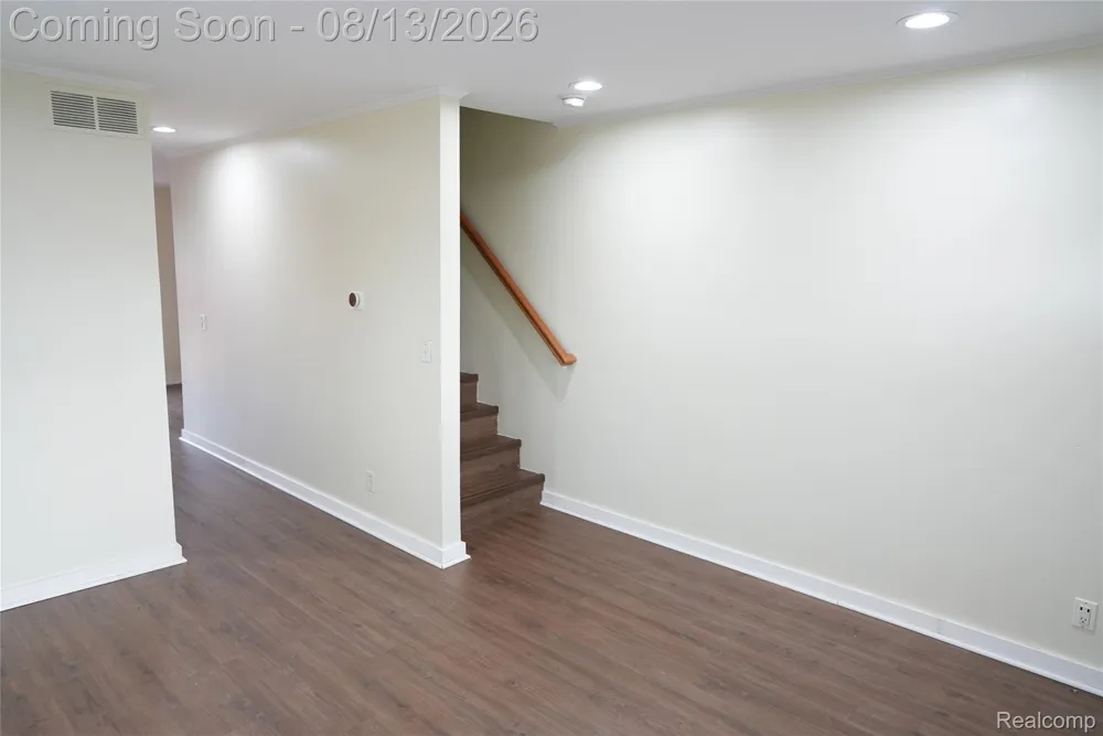 2018 John R Road Troy City, MI 48083