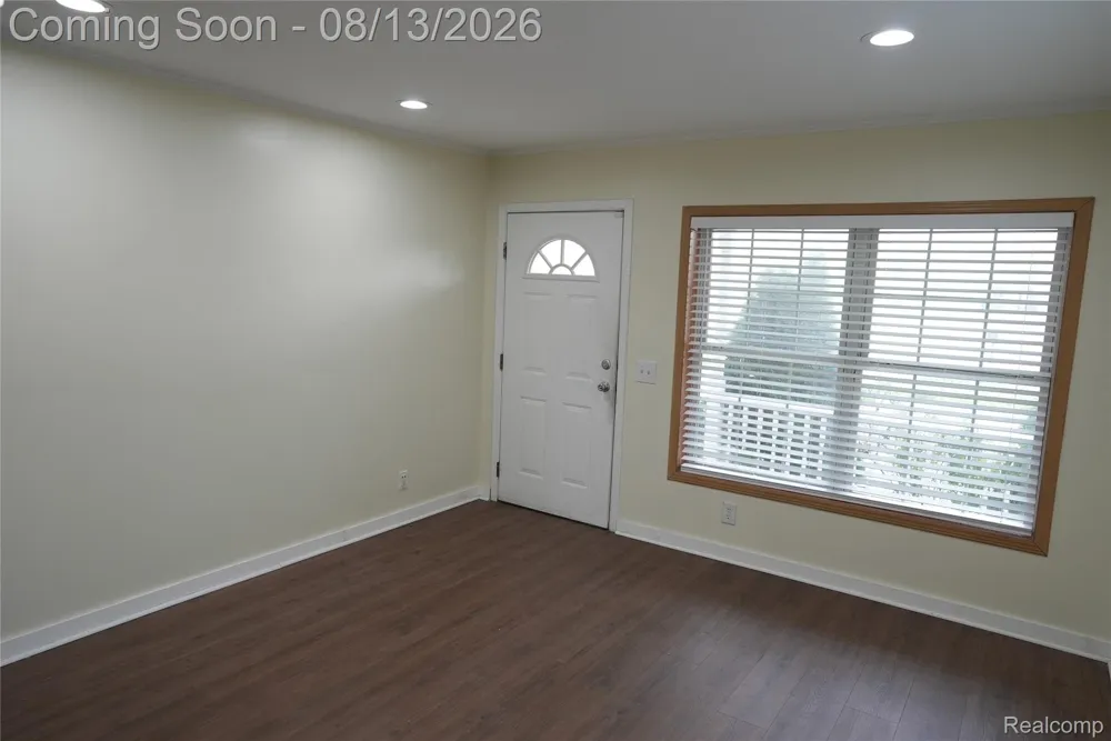 2018 John R Road Troy City, MI 48083