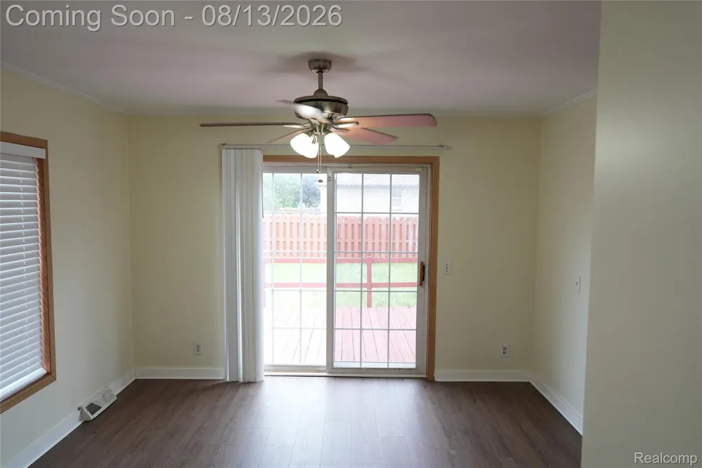 2018 John R Road Troy City, MI 48083