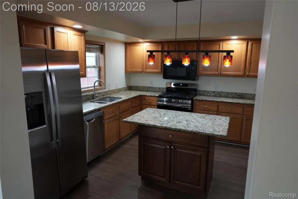 2018 John R Road Troy City, MI 48083