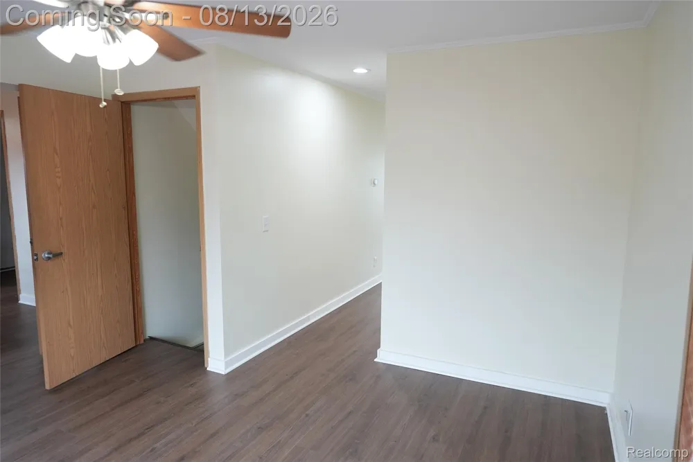 2018 John R Road Troy City, MI 48083