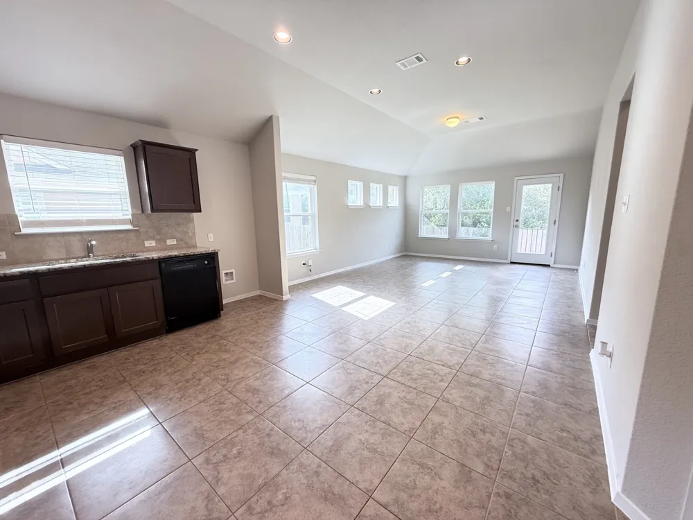 123 Saranac Drive Elgin, TX 78621