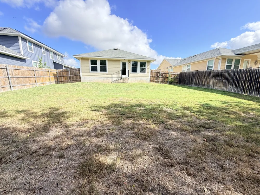 123 Saranac Drive Elgin, TX 78621