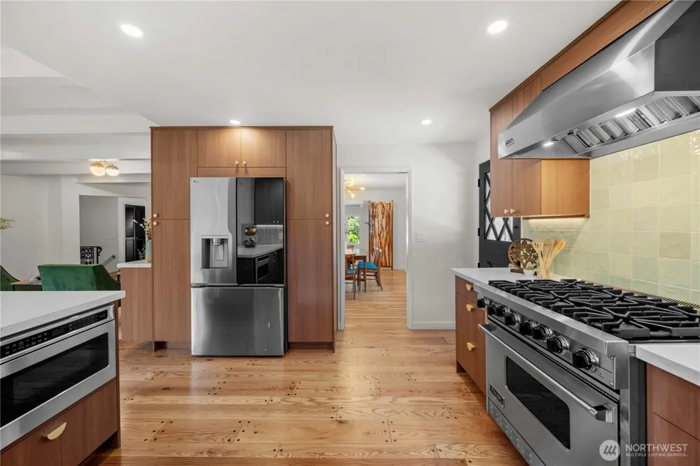 9616 242nd Place SW Edmonds, WA 98020