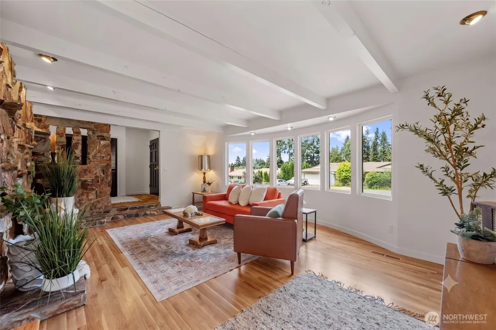 9616 242nd Place SW Edmonds, WA 98020