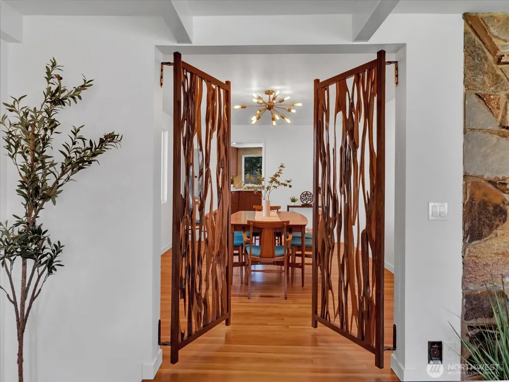 9616 242nd Place SW Edmonds, WA 98020