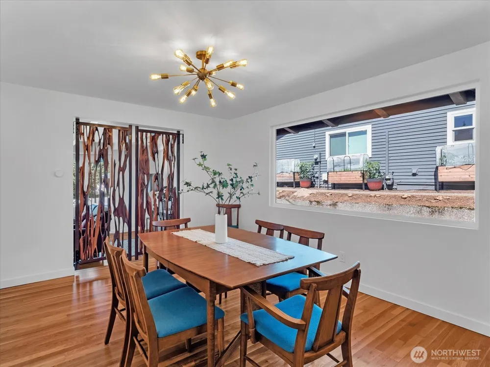 9616 242nd Place SW Edmonds, WA 98020