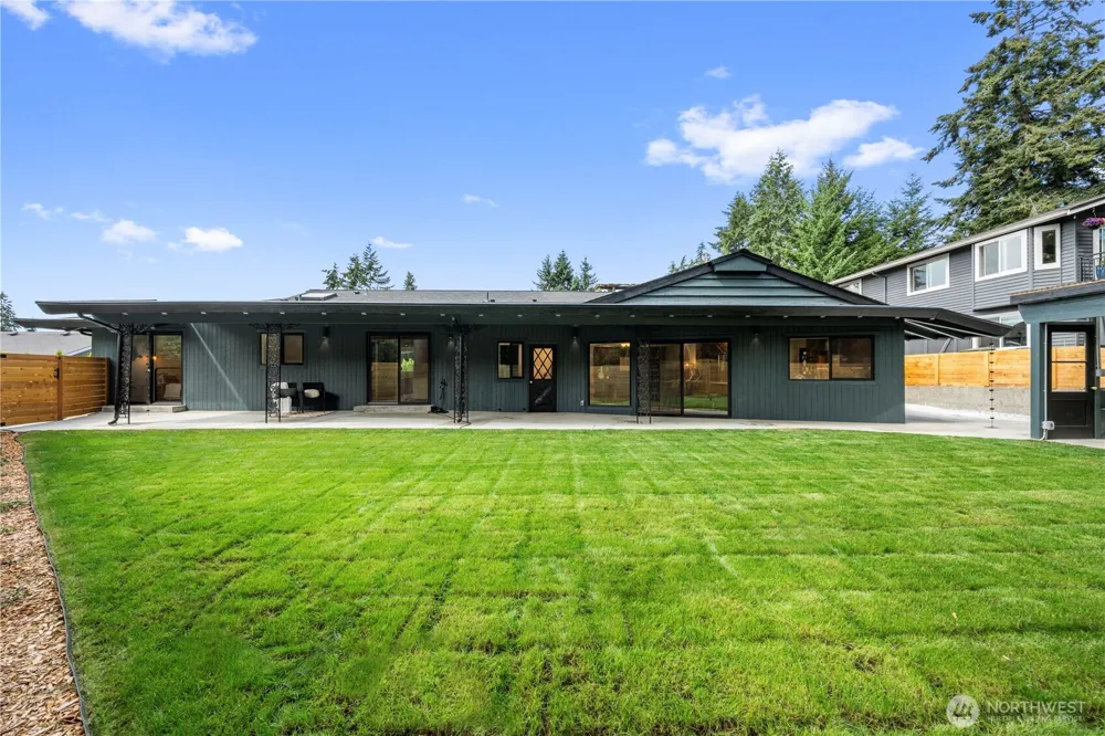 9616 242nd Place SW Edmonds, WA 98020