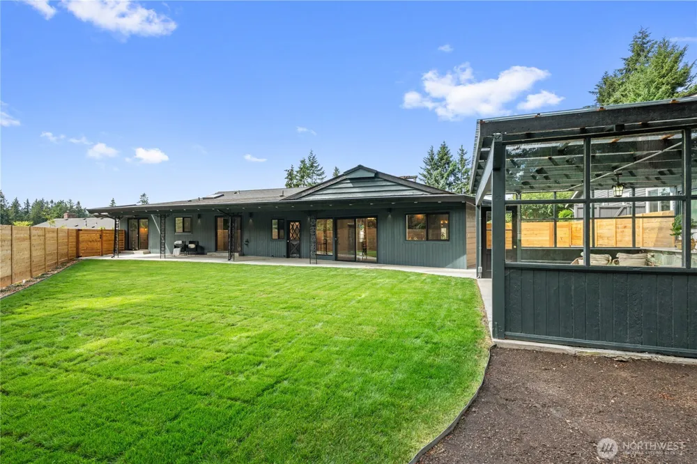 9616 242nd Place SW Edmonds, WA 98020