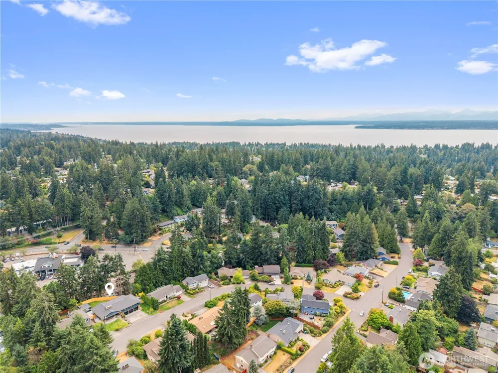 9616 242nd Place SW Edmonds, WA 98020