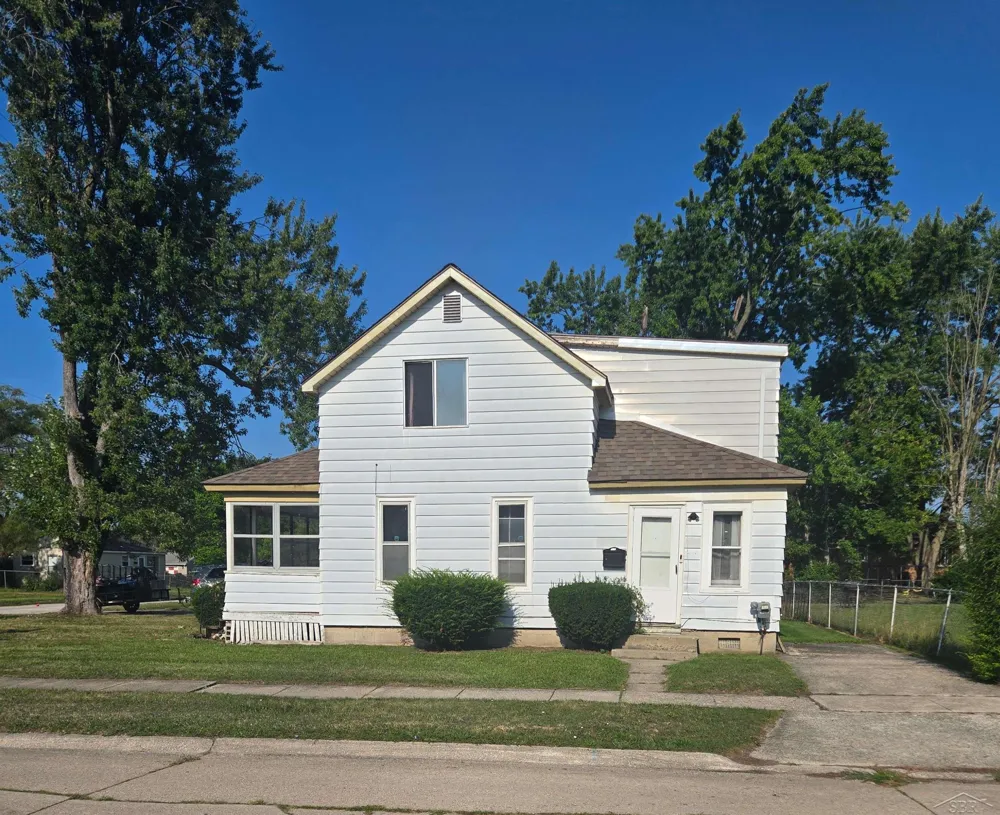 519 Bradley Street Saginaw City, MI 48601