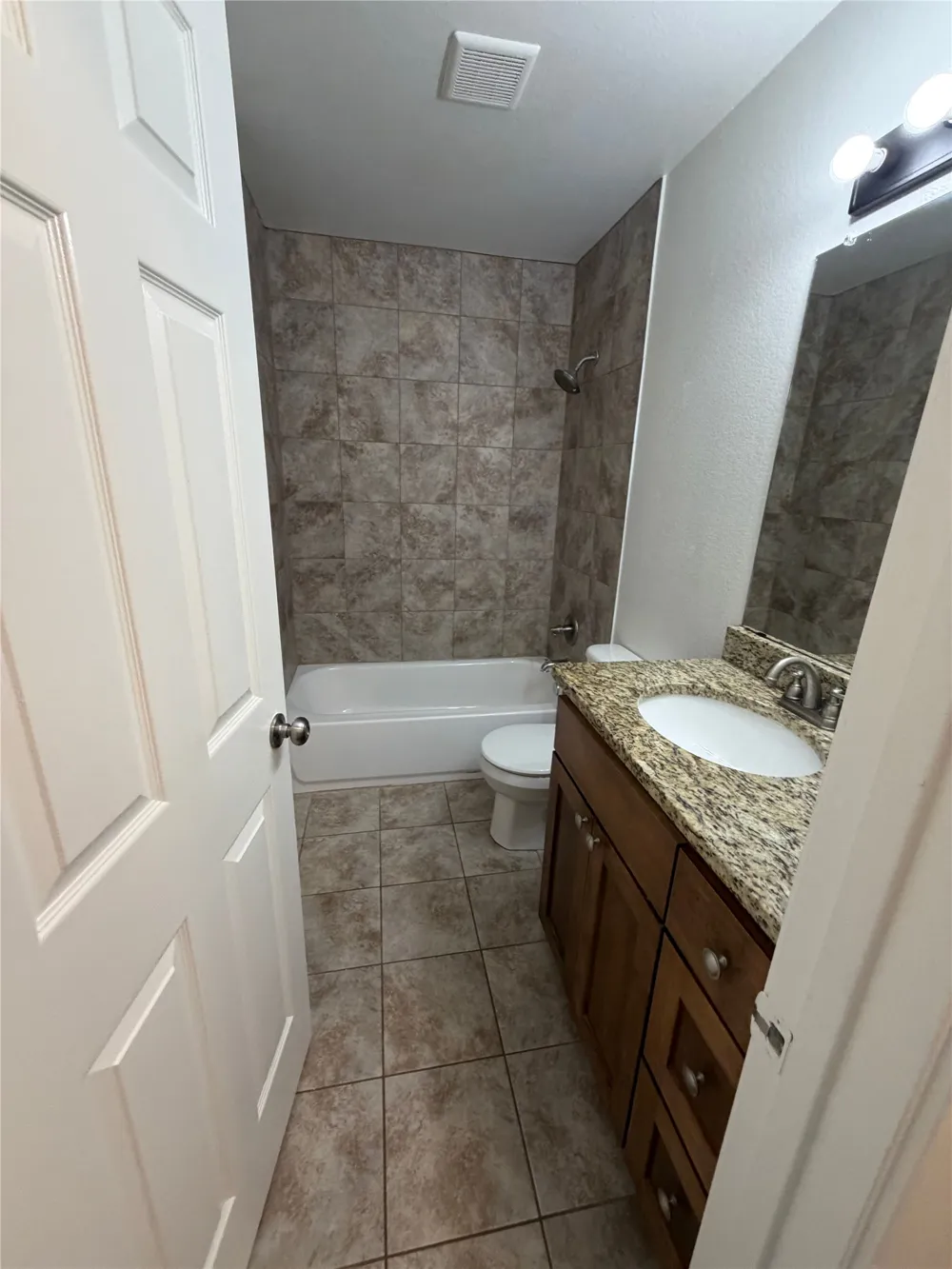 146 Mauna Kea Lane #B Bastrop, TX 78602