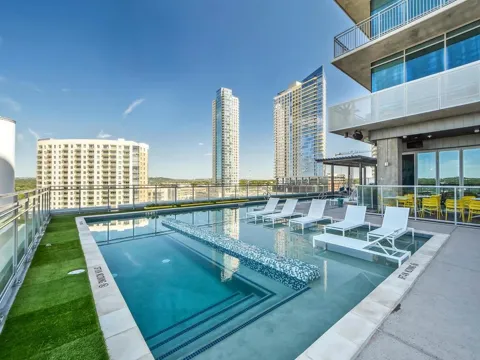 222 West Avenue #1307