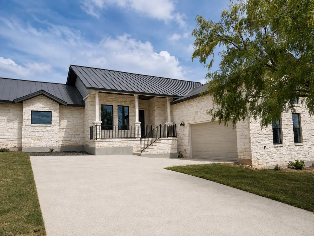 316 Sweet Grass Horseshoe Bay, TX 78657