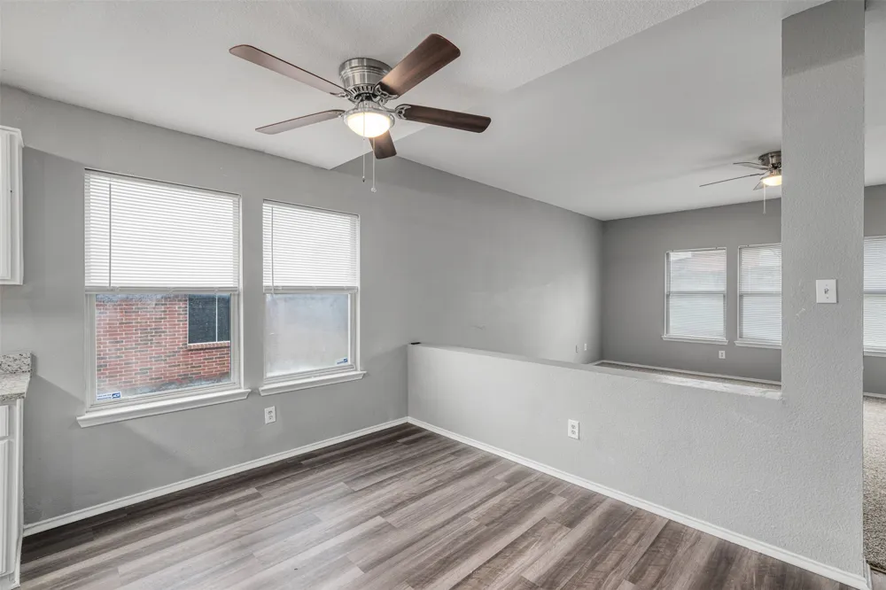 1092 Winding Creek Cedar Hill, TX 75104