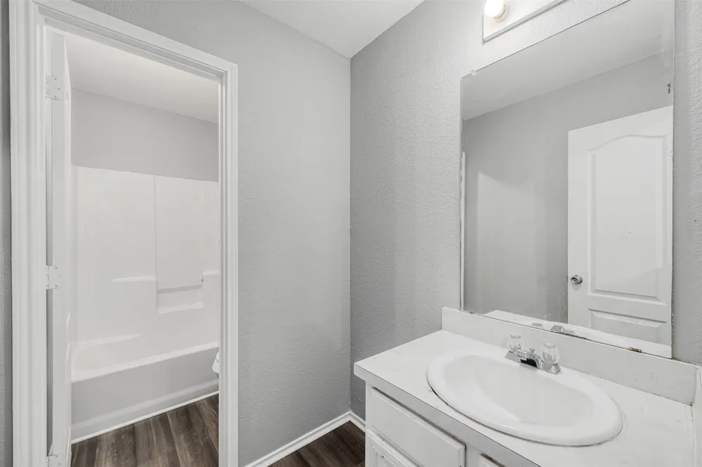 1092 Winding Creek Cedar Hill, TX 75104