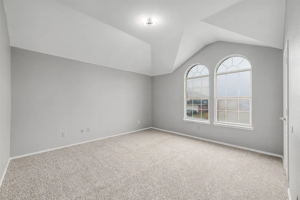 1092 Winding Creek Cedar Hill, TX 75104