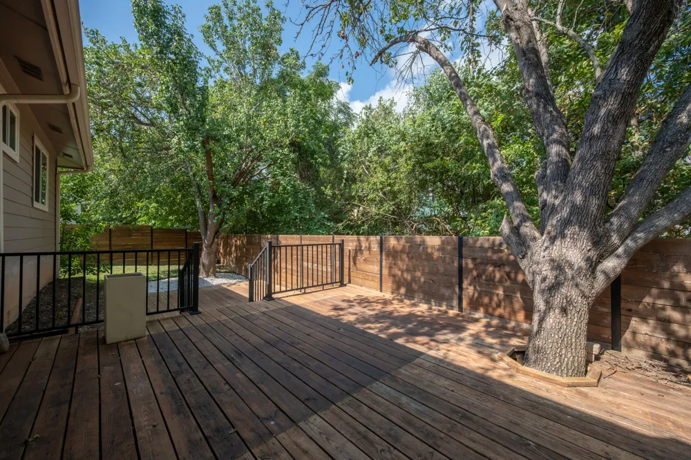 8404 Hornet Drive Austin, TX 78749