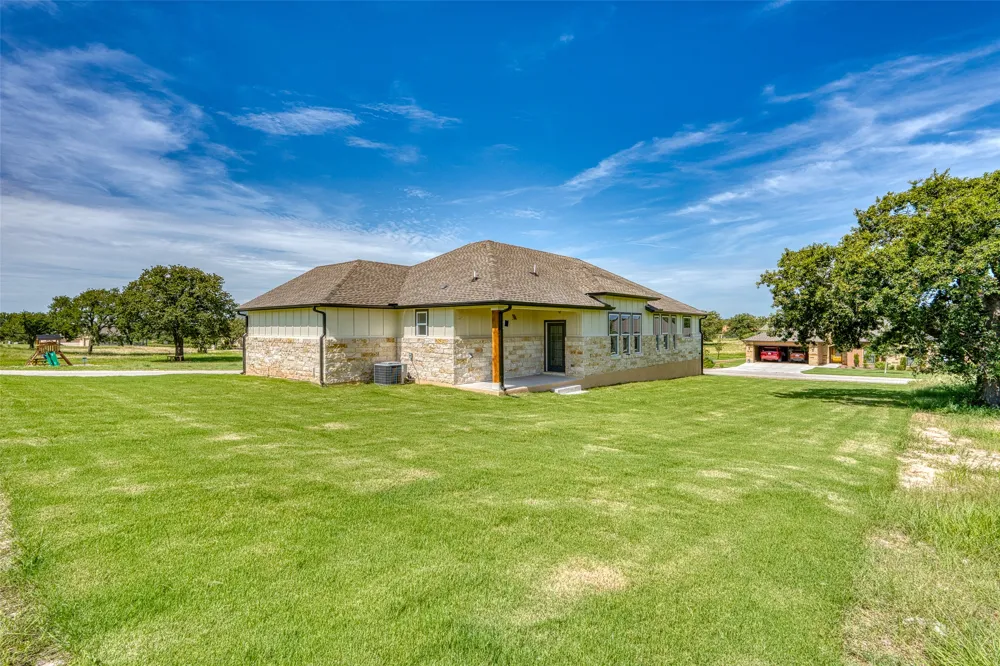 101 Olympia Hills Court Kingsland, TX 78639