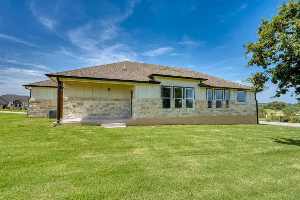 101 Olympia Hills Court Kingsland, TX 78639