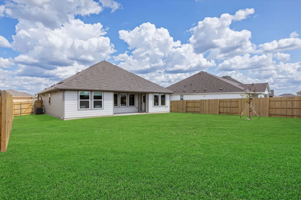 109 Bosco Road Hutto, TX 78634