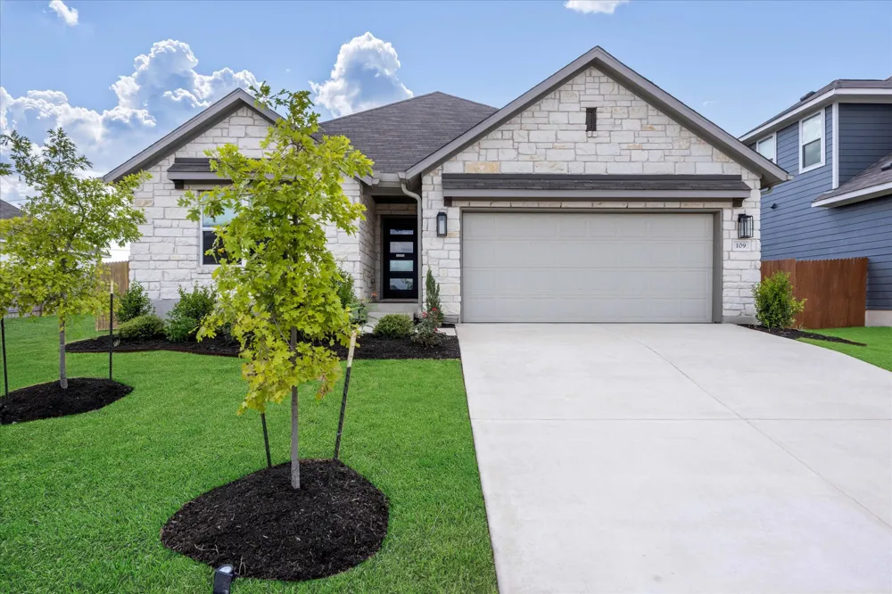 109 Bosco Road Hutto, TX 78634