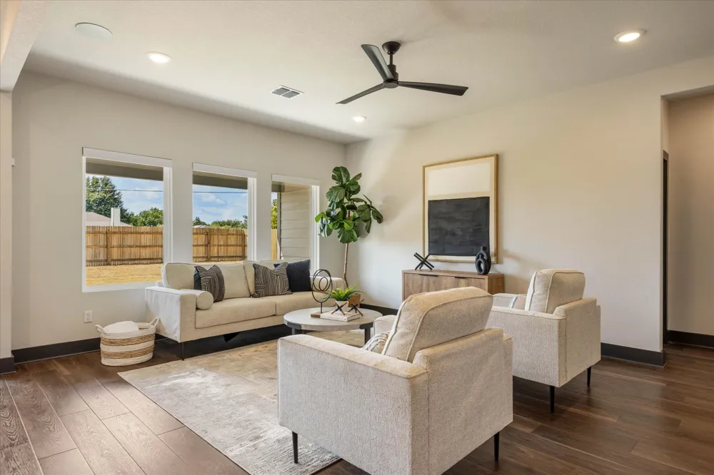 109 Bosco Road Hutto, TX 78634