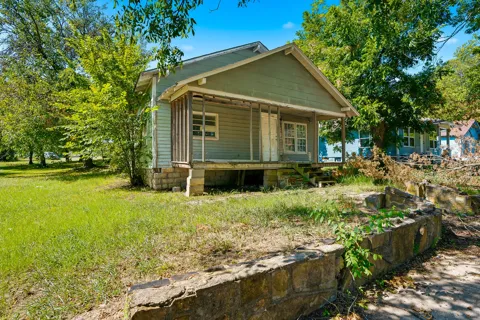 315 E 15th