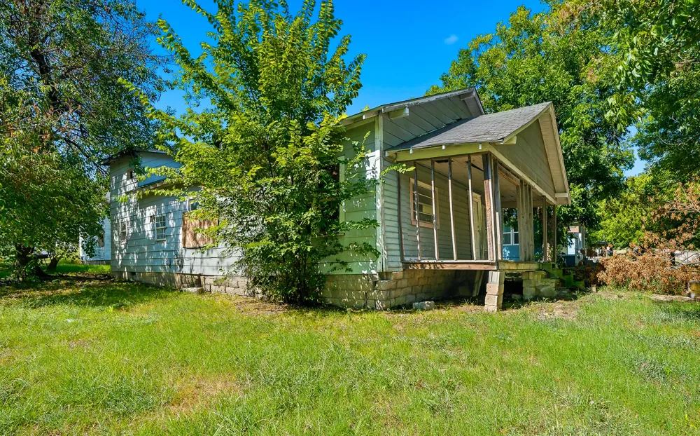 315 E 15th Ada, OK 74820
