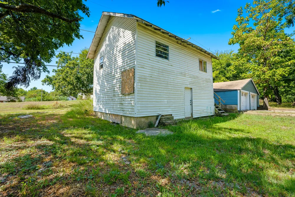 315 E 15th Ada, OK 74820