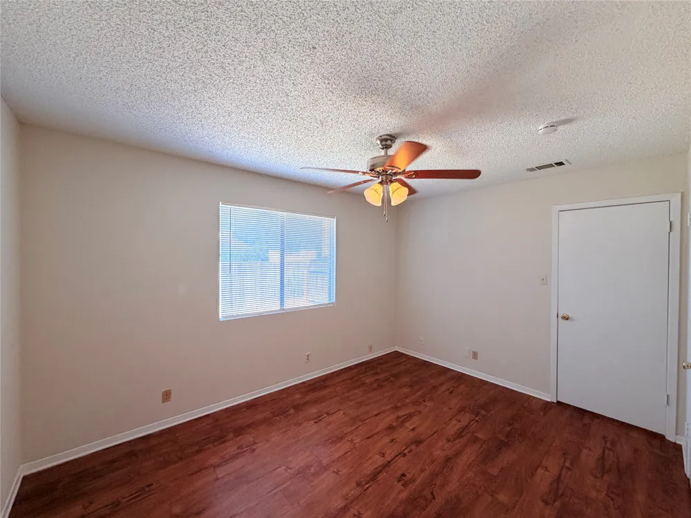 2301 Whitlow Cove Round Rock, TX 78681