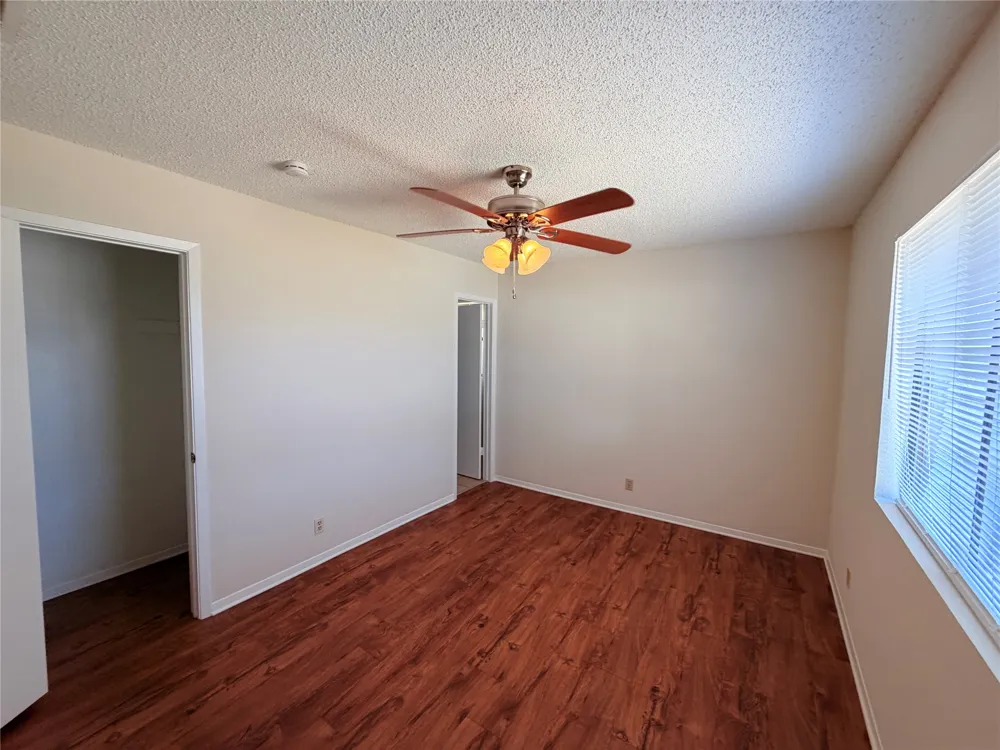 2301 Whitlow Cove Round Rock, TX 78681
