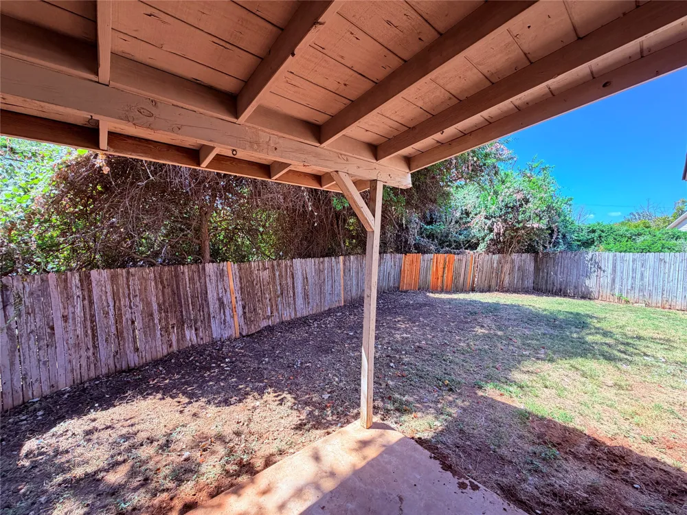 2301 Whitlow Cove Round Rock, TX 78681