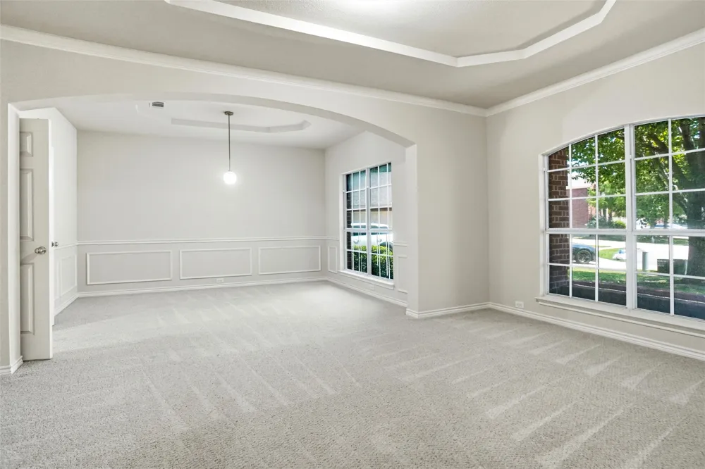 5231 Woodfield Drive Grand Prairie, TX 75052