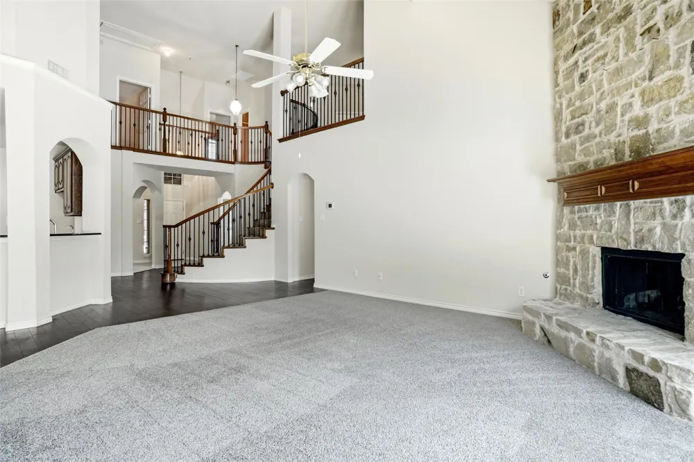 5231 Woodfield Drive Grand Prairie, TX 75052