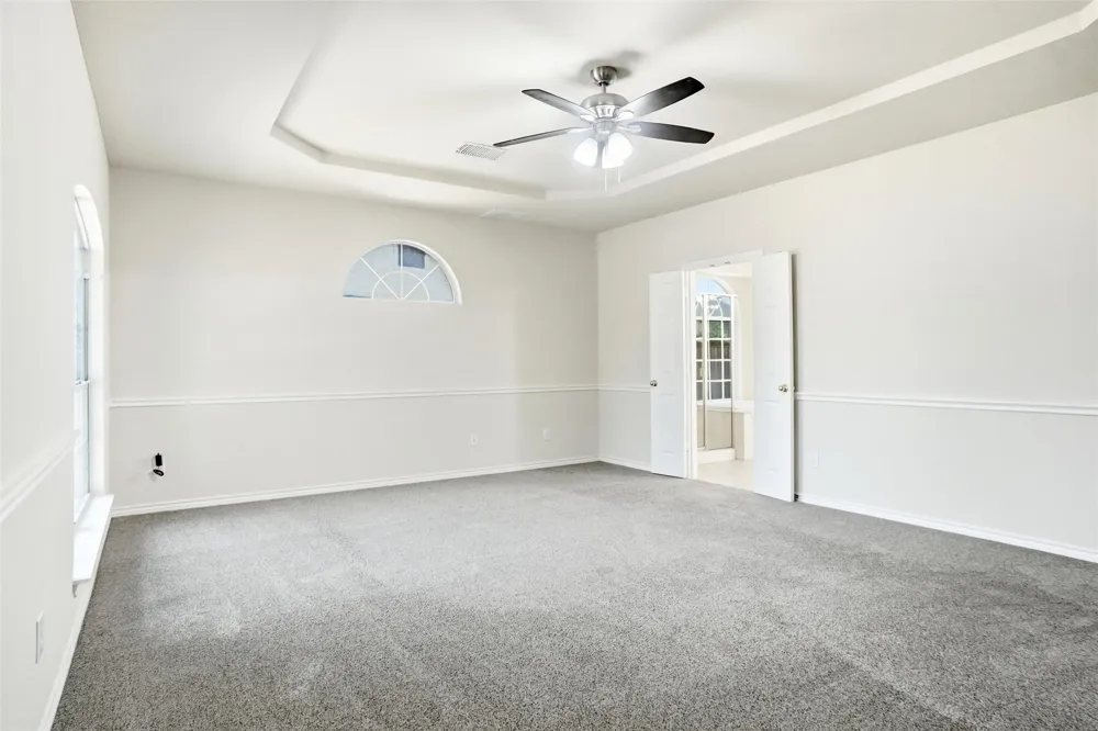 5231 Woodfield Drive Grand Prairie, TX 75052