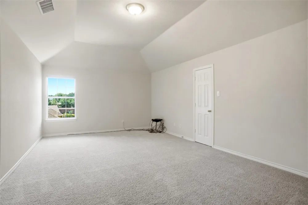 5231 Woodfield Drive Grand Prairie, TX 75052