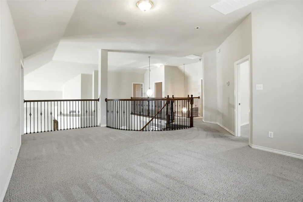 5231 Woodfield Drive Grand Prairie, TX 75052